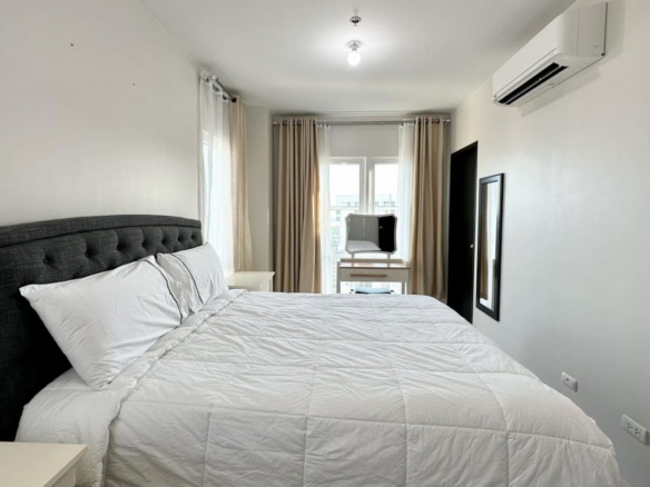 Minimalist Furnished 2-BR Unit with Balcony