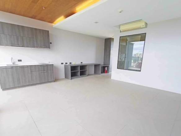 Unfurnished Beachfront Studio Unit For Sale