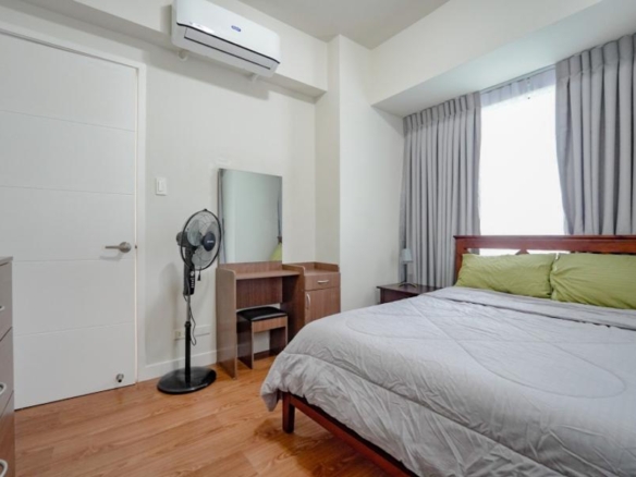 Nice Corner 1BR Furnished