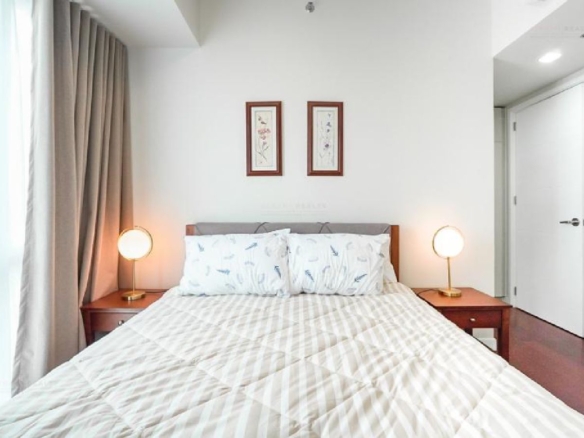 Furnished 3BR unit with Balcony & Parking