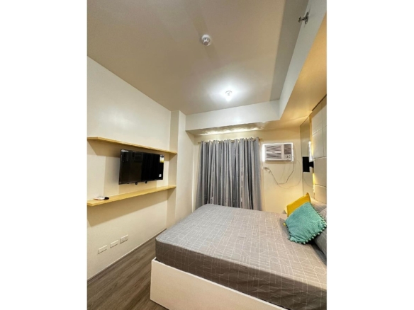 Furnished Studio Unit at The Median For Sale