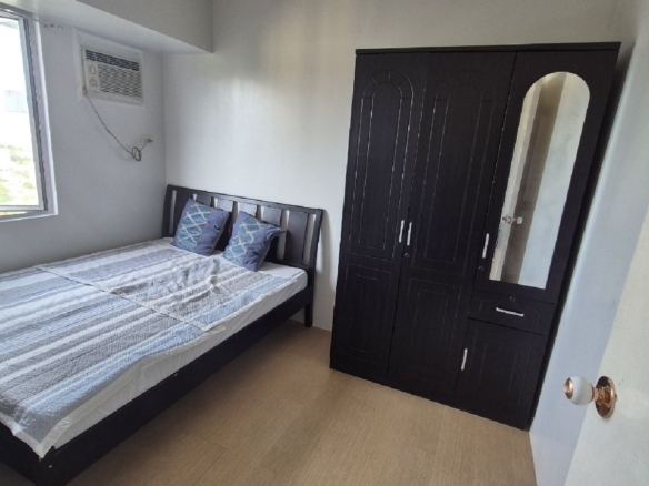 Minimally furnished 1BR in I.T Park