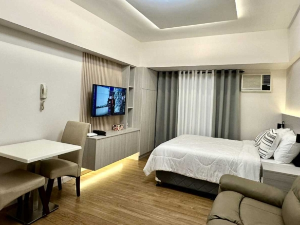 Your Own Slice of the City – Studio at Solinea