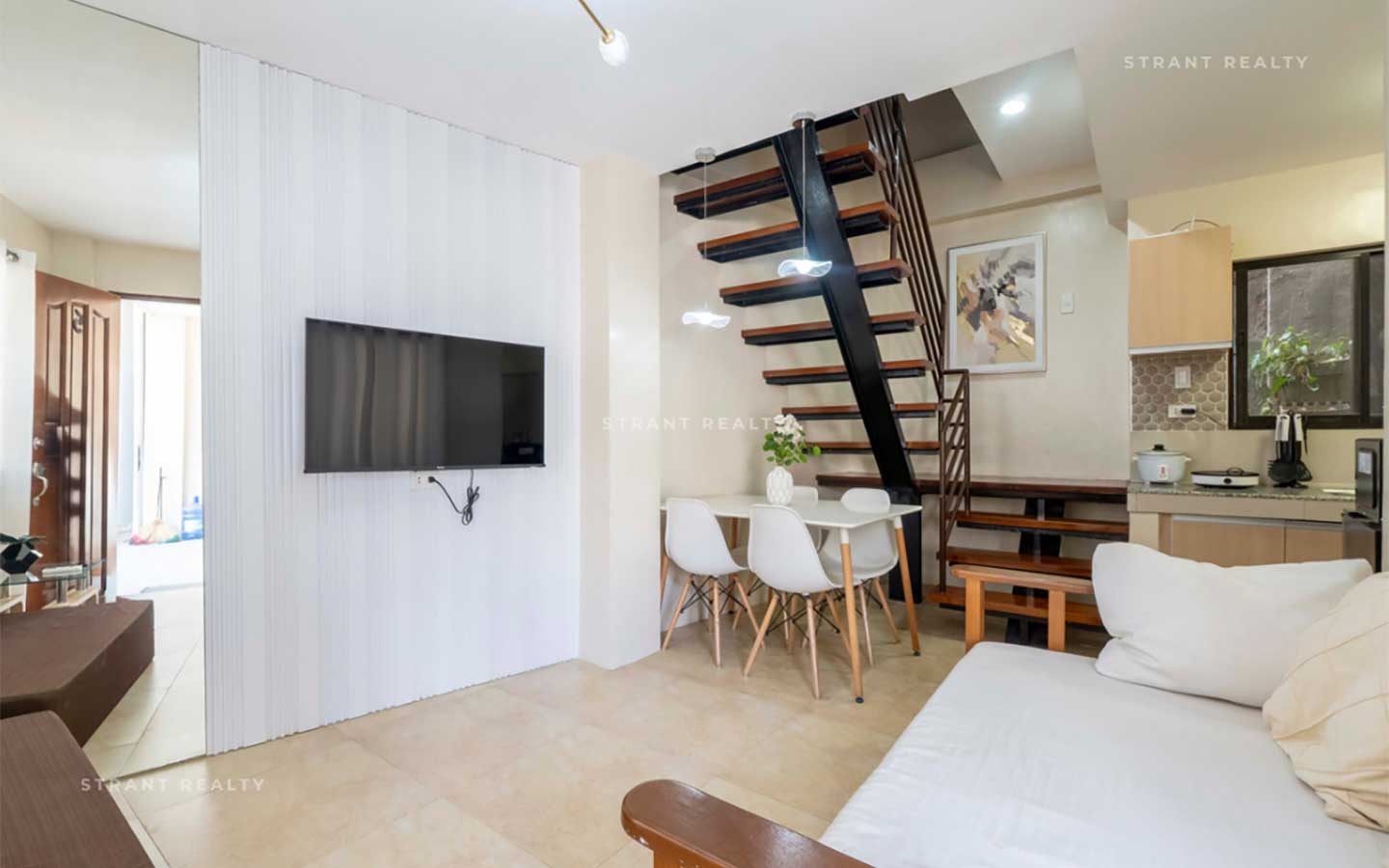 house-for-rent-apas-cebu-02 2 Storey 3BR Townhouse near IT Park