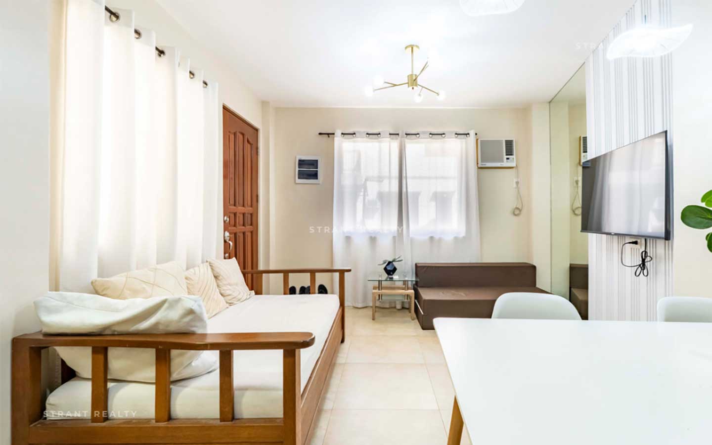 house-for-rent-apas-cebu-03 2 Storey 3BR Townhouse near IT Park