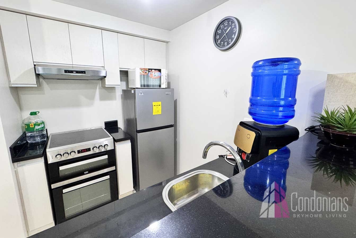 2BR with Balcony at Solinea