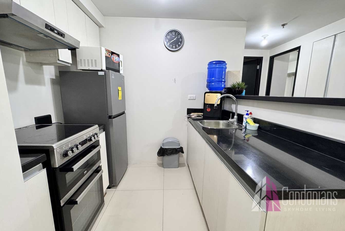 2BR with Balcony at Solinea