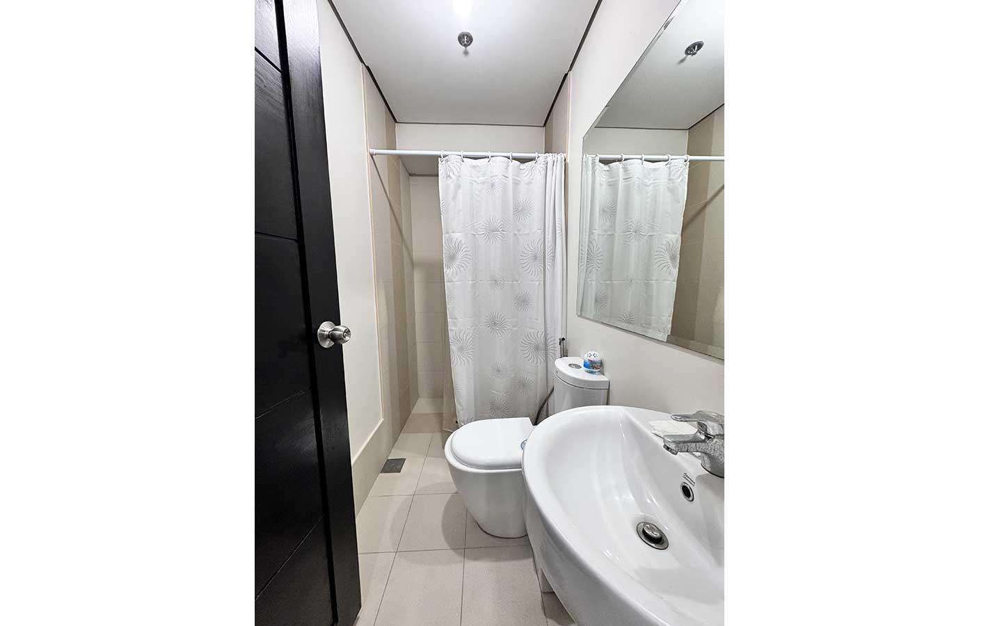 2BR with Balcony at Solinea