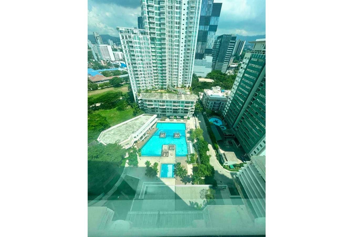 1BR at the Heart of the City